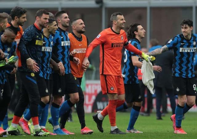 世界杯比赛直播平台-完美国米击溃疲惫米兰！德比3球差距是争冠分水岭？